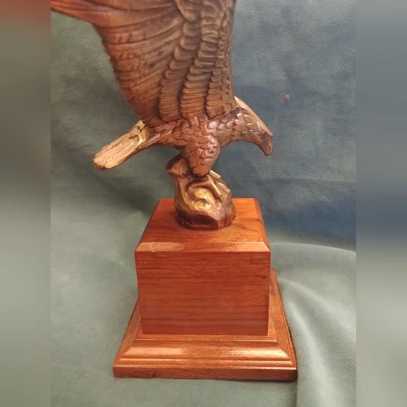 Eagle Decorative Figurine